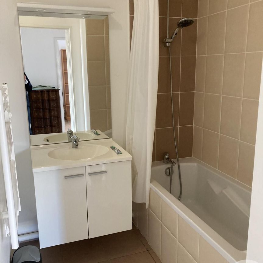 Location Appartement 3 pièces 68m² GRANVILLE 50400 - Photo 1