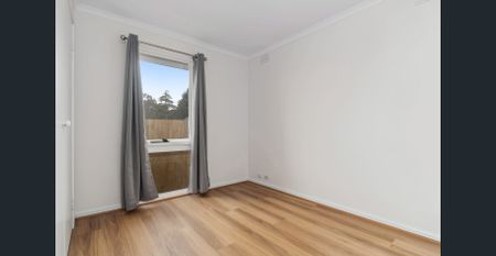 3 bed, 2 bath centrally located to Freeways, Schools and Shops - Photo 5