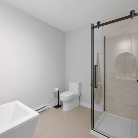 À LOUER – Superbe 4 ½ + bureau à Granby | lumineux et moderne - Photo 3