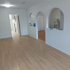 Haut Duplex 5 1/2 à Louer - Photo 2