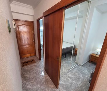 Apartamento de alquiler en Calle Bernardo de la Torre, 41a, Santa C... - Photo 3