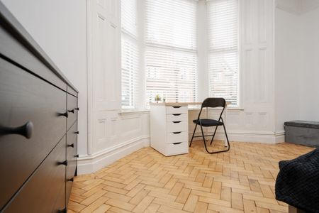 Room in a Shared House, Anfield Road, L4 - Photo 2