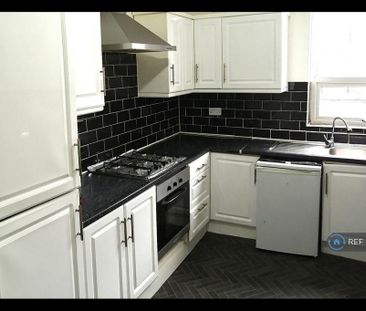 3 bedroom terraced house to rent - Photo 6