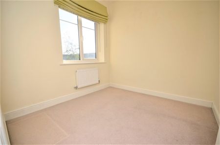 2 bedroom flat to rent, - Photo 3