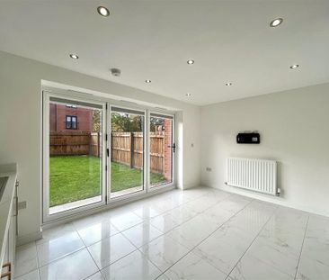 3 bedroom townhouse to rent - Photo 1