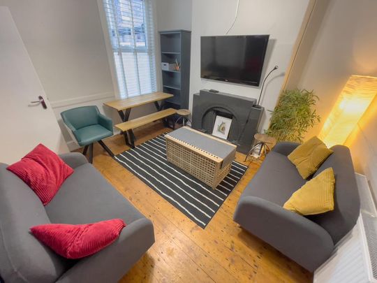 3 bedroom terraced house to rent - Photo 1