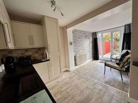 Newbury Avenue, Great Coates, Grimsby, DN37 - Photo 2