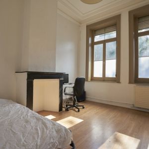Isly L Roommate 6 Bedrooms at Roubaix - Photo 3