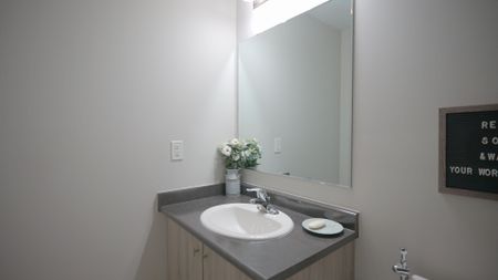 For Lease - 986 Alder Gate, Milton, Ontario - Photo 2