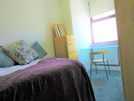 2A Porterbrook Apartments, Broomhall – BILLS INCLUDED! - Photo 4
