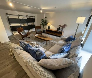 3 bedroom duplex to rent - Photo 2