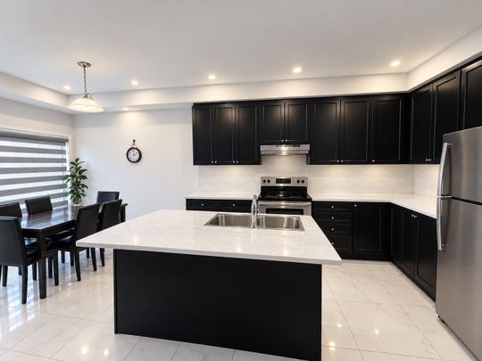 For Lease - 165 Huntingford Trail, Woodstock, Ontario - Photo 1