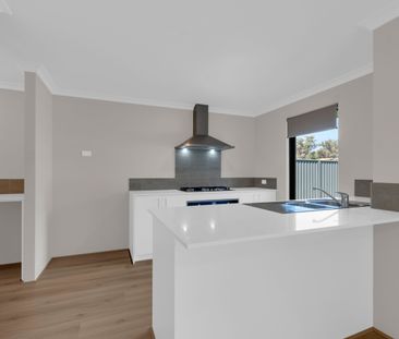 Four Bedroom Family Home in Baldivis - Photo 4