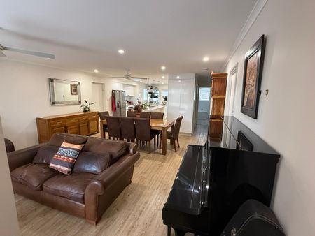 3 Bedroom Duplex in Mountain Creel - Photo 4