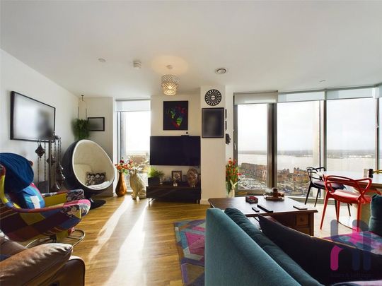 3 bedroom flat to rent - Photo 1