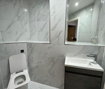 1 bedroom in a flat share to rent - Photo 5