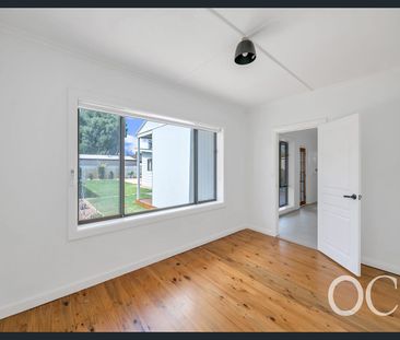 Open the door to coastal comfort & entertainer appeal - Photo 3