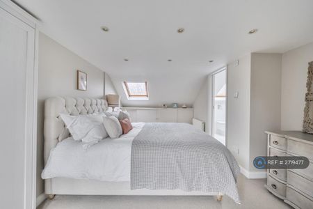 2 bedroom maisonette to rent - Photo 2