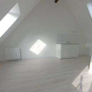 Location Appartement 1 pièce 27m² SENS DE BRETAGNE 35490 - Photo 2