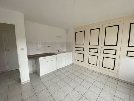 Location appartement 3 pièces, 58.57m², Longué-Jumelles - Photo 2
