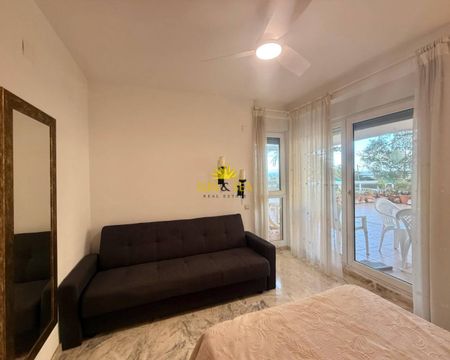 BUNGALOW RENTAL ON THE FIRST LINE OF THE BEACH IN DENIA - ALICANTE PROVINCE - Photo 5