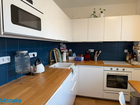Pronájem bytu 2+1 55 m², Maříkova 186, Praha - Photo 1