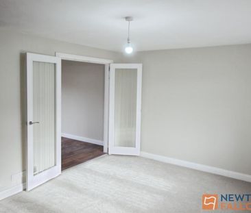 Meadow Lane, Willenhall, WV12 - Photo 2