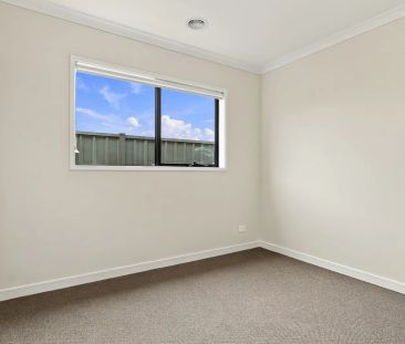 NEW BUILD HOME FOR RENT IN TARNEIT - Photo 4