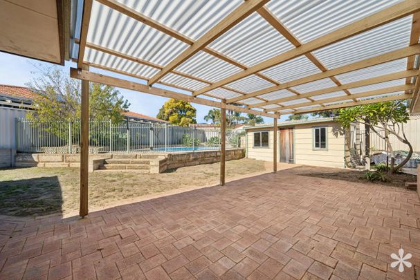 11 Emile Court - Photo 1