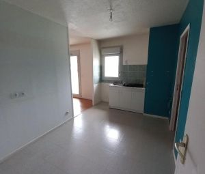 Location Appartement à LA MURE - Photo 2
