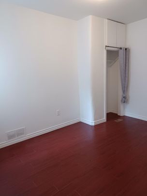 For Lease - 765 Gerrard Street Unit# Main Fl, Toronto, Ontario - Photo 1