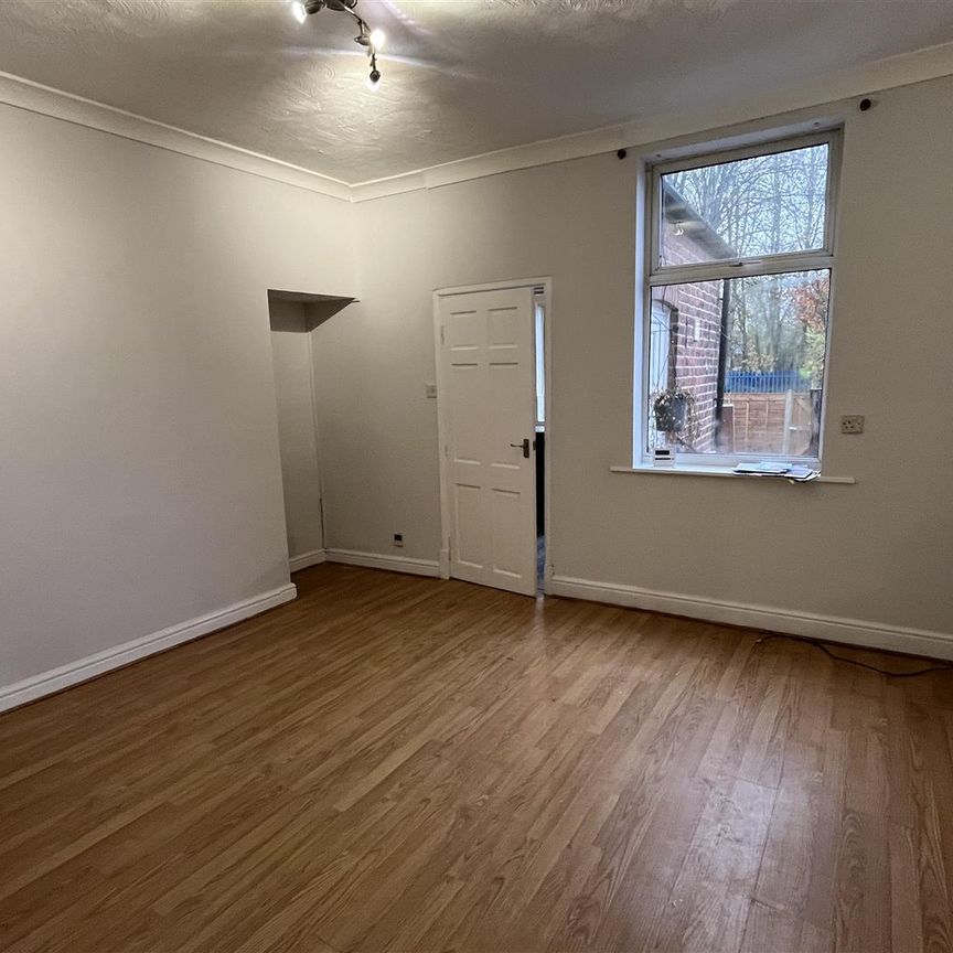 Walkden Road, Worsley, Manchester M28, London - Photo 1