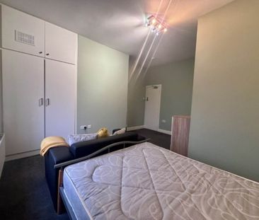 Victoria Road (room 2), Morley, Leeds - Photo 5