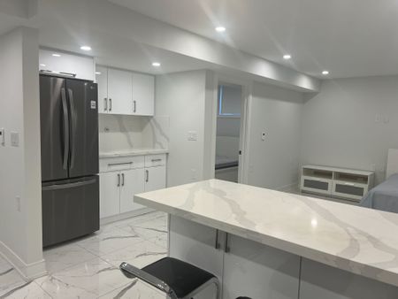 For Lease - 162 Mactier Drive, Vaughan, Ontario - Photo 4