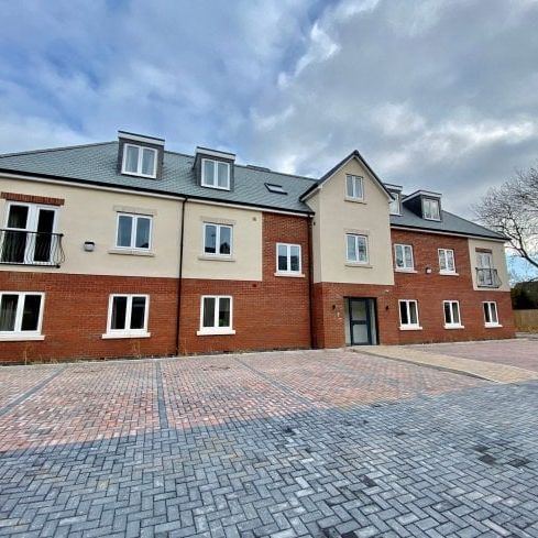 Danelaw Court, Hinckley, LE10 - Photo 1