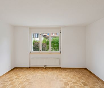 Appartement de 4 pièces au rez-de-chaussée avec balcon - Photo 3