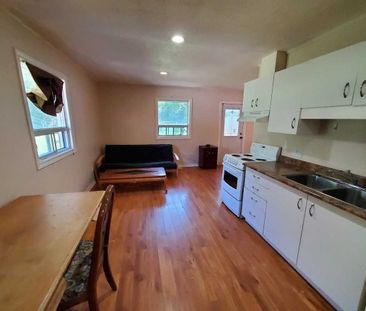 For Lease - 20437 Yonge Street Unit# Main Fl Unit, East Gwillimbury... - Photo 2