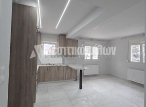 Διαμέρισμα για ενοικίαση - Νεάπολη, - Φωτογραφία 1
