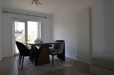 3 bedroom Semi-detached house to rent - Photo 3