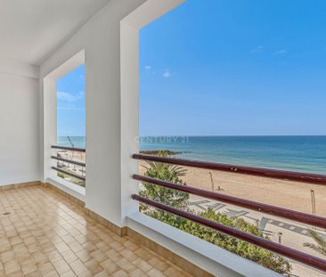 Apartamento T2 para ARRENDAR com vista mar, piscina e garagem - Photo 1