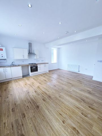 3 bedroom maisonette to rent - Photo 4