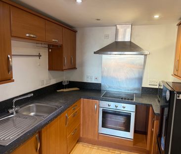 2 bedroom apartment to rent - Photo 4