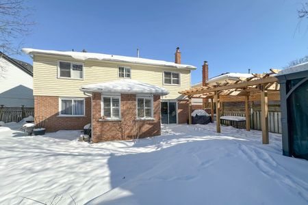 For Lease - 1669 Dellbrook Avenue Unit# Upper, Pickering, Ontario - Photo 4