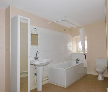 15 Bis Rue Général de Dais F2 au 2ème étage - Photo 2