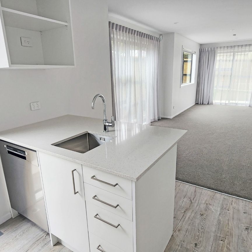 New in Wainui - Photo 1