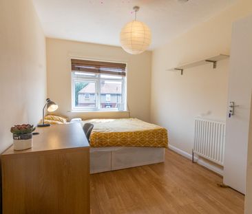 245 Fifth Avenue - Photo 3