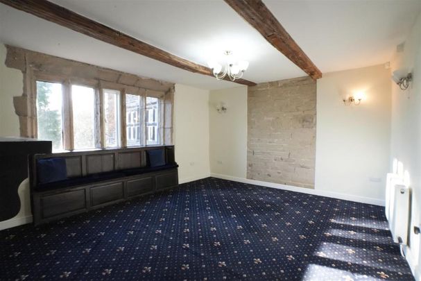 2 bedroom character property to rent - Photo 1