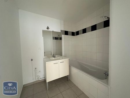 Location Appartement 2 pièces 47m² AUDINCOURT 25400 - Photo 5