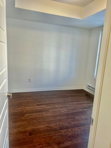 For Lease - 3112 William Cutmore Boulevard, Oakville, Ontario - Photo 3