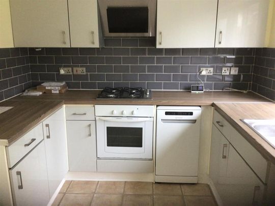 2 bedroom semi-detached house to rent - Photo 1
